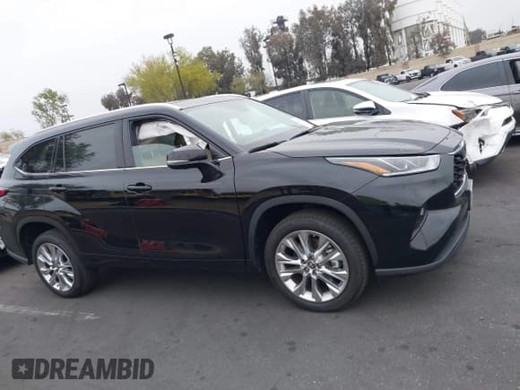 ✅ 2023 Toyota Highlander L • VIN: 5TDKDRAHXPS516220 • Lot: 42152777. Wystawiony na IAAI z przebiegiem 19 263 mil. Bezpłatny archiwum sprzedaży aukcyjnych z USA i szczegółowy raport historii pojazdu na DreamBid. Zdjęcie 14.