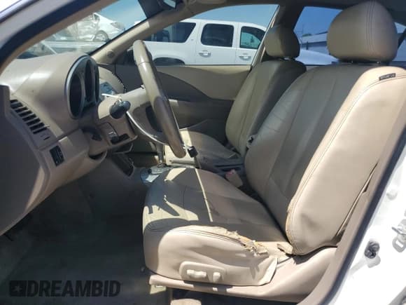 ✅ 2003 Nissan Altima SE • VIN: 1N4BL11E63C295582 • Lot: 63844655. Listed on Copart with 190,060 mi. Free auction sales archive from the USA and detailed vehicle history report at DreamBid. Image 7.