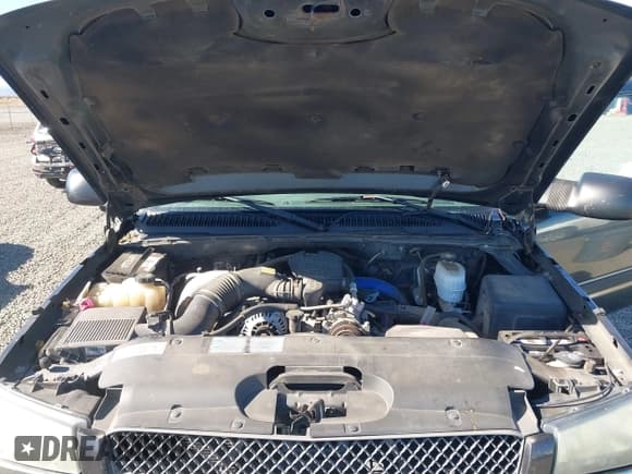 ✅ 2004 Chevrolet Silverado 2500HD LT • VIN: 1GCHK29124E144002 • Lot: 43278652. Wystawiony na IAAI z przebiegiem 179 331 mil. Bezpłatny archiwum sprzedaży aukcyjnych z USA i szczegółowy raport historii pojazdu na DreamBid. Zdjęcie 10.