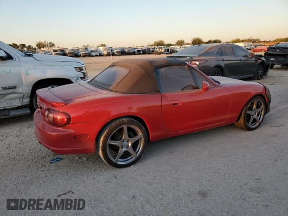 ✅ 2004 Mazda MX-5 Miata Mazdaspeed • VIN: JM1NB354X40409691 • Lot: 76529134. Wystawiony na Copart z przebiegiem Nie podano. Bezpłatny archiwum sprzedaży aukcyjnych z USA i szczegółowy raport historii pojazdu na DreamBid. Zdjęcie 3.