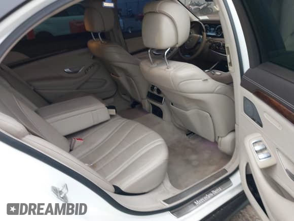 ✅ 2015 Mercedes-Benz S 550 • VIN: WDDUG8CB4FA129828 • Lot: 43527527. Listed on IAAI with 132,799 mi. Free auction sales archive from the USA and detailed vehicle history report at DreamBid. Image 8.