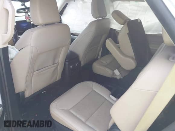 2021 Ford Explorer Limited z VIN 1FMSK7FH3MGB34275, wystawiony jako IAAI lot #43392490 z przebiegiem 84 682 mil mil oraz . Historia ofert i sprzedaży dostępna na DreamBid. Obrazek 8.