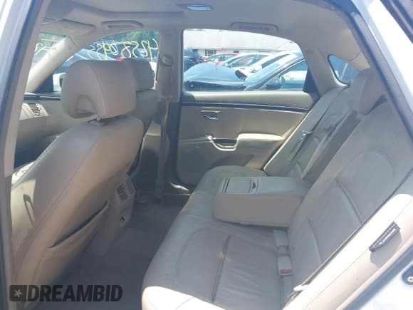 ✅ 2009 Hyundai Azera Limited • VIN: KMHFC46F29A357851 • Lot: 42580955. Listed on IAAI with 143,807 mi. Free auction sales archive from the USA and detailed vehicle history report at DreamBid. Image 8.
