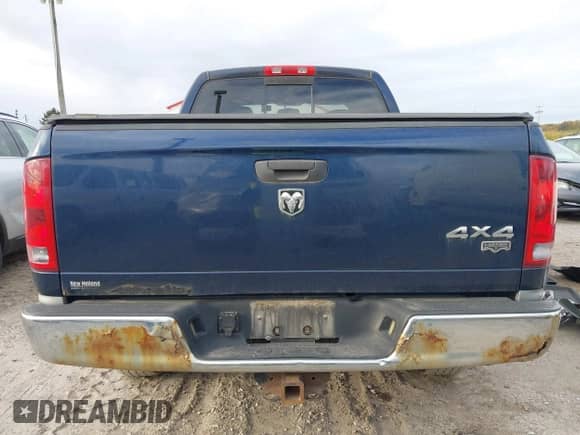 2005 Dodge 1500 SLT z VIN 1D7HU18DX5S142037, wystawiony jako IAAI lot #43557449 z przebiegiem 207 278 mil mil oraz . Historia ofert i sprzedaży dostępna na DreamBid. Obrazek 16.