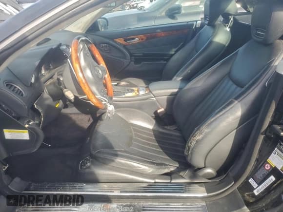✅ 2009 Mercedes-Benz SL 550 • VIN: WDBSK71F19F143790 • Lot: 93998105. Listed on Copart with 121,407 mi. Free auction sales archive from the USA and detailed vehicle history report at DreamBid. Image 7.