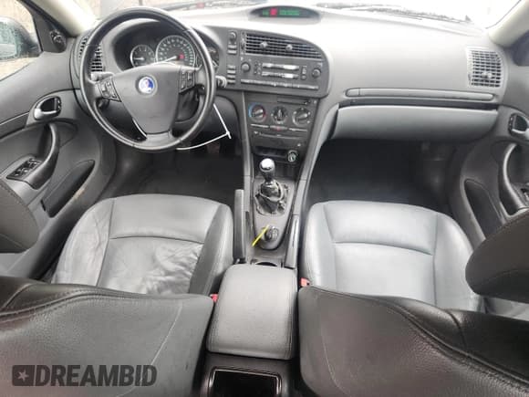 ✅ 2005 Saab 9-3 Linear • VIN: YS3FB45S351044266 • Lot: 60966625. Wystawiony na Copart z przebiegiem 142 985 mil. Bezpłatny archiwum sprzedaży aukcyjnych z USA i szczegółowy raport historii pojazdu na DreamBid. Zdjęcie 8.