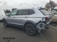 ✅ 2024 Volkswagen Tiguan SE • VIN: 3VVMB7AX3RM105160 • Lot: 86332825. Wystawiony na Copart z przebiegiem 10 661 mil. Bezpłatny archiwum sprzedaży aukcyjnych z USA i szczegółowy raport historii pojazdu na DreamBid. Zdjęcie 2.