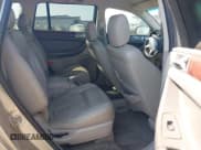 ✅ 2007 Chrysler Pacifica Touring • VIN: 2A8GM68XX7R116208 • Лот: 42533532. Опубликован ранее на IAAI с пробегом 289 180 миль. Бесплатный доступ к архиву аукционных продаж из США и подробный отчёт об истории автомобиля на DreamBid. Изображение 8.