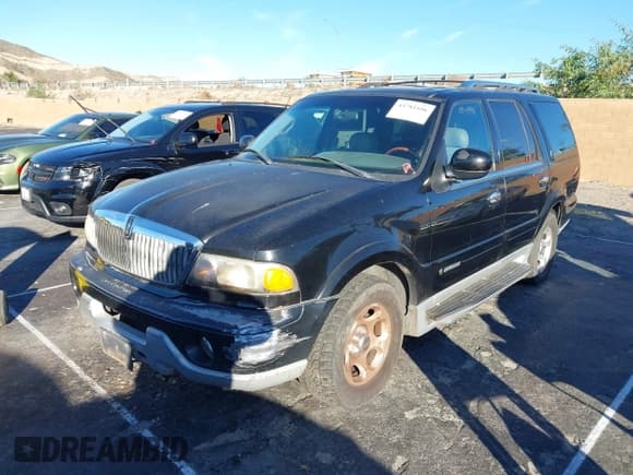 ✅ 2002 Lincoln Navigator • VIN: 5LMEU27R32LJ02736 • Лот: 43781106. Опубликован ранее на IAAI с пробегом 345 927 миль. Бесплатный доступ к архиву аукционных продаж из США и подробный отчёт об истории автомобиля на DreamBid. Изображение 2.