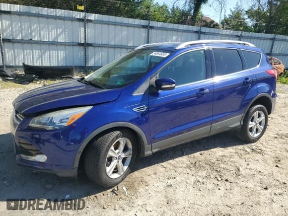 ✅ 2015 Ford Escape Titanium • VIN: 1FMCU9J95FUA35200 • Lot: 54664665. Listed on Copart with 93,485 mi. Free auction sales archive from the USA and detailed vehicle history report at DreamBid. Image 1.