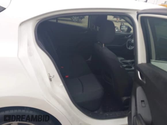 ✅ 2014 Mazda 3 i Touring • VIN: JM1BM1L75E1205360 • Lot: 43448601. Wystawiony na IAAI z przebiegiem 146 703 mil. Bezpłatny archiwum sprzedaży aukcyjnych z USA i szczegółowy raport historii pojazdu na DreamBid. Zdjęcie 8.