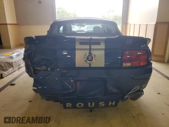 ✅ 2006 Ford Mustang GT Deluxe • VIN: 1ZVFT85HX65113624 • Lot: 86884745. Listed on Copart with 26,964 mi. Free auction sales archive from the USA and detailed vehicle history report at DreamBid. Image 6.