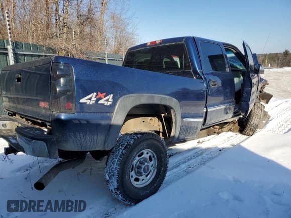 ✅ 2001 GMC Sierra 2500HD SLE • VIN: 1GTHK23U61F196385 • Lot: 42206955. Listed on Copart with Not provided. Free auction sales archive from the USA and detailed vehicle history report at DreamBid. Image 3.