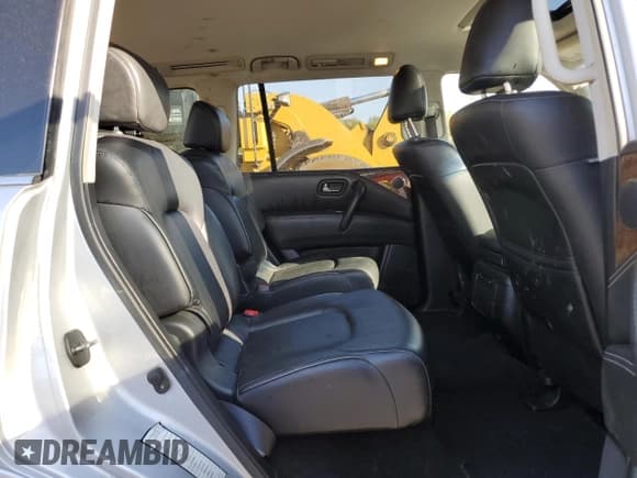 ✅ 2017 Infiniti QX80 • VIN: JN8AZ2NE4H9154801 • Лот: 85339445. Опубликован ранее на Copart с пробегом 176 426 миль. Бесплатный доступ к архиву аукционных продаж из США и подробный отчёт об истории автомобиля на DreamBid. Изображение 11.