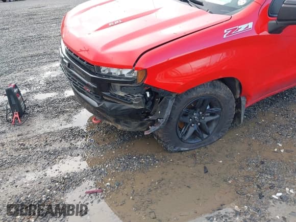 ✅ 2021 Chevrolet Silverado 1500 LT Trail Boss • VIN: 1GCPYFEL1MZ172844 • Lot: 42225897. Wystawiony na IAAI z przebiegiem 59 625 mil. Bezpłatny archiwum sprzedaży aukcyjnych z USA i szczegółowy raport historii pojazdu na DreamBid. Zdjęcie 6.