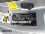 ✅ 2013 Toyota Sienna LE • VIN: 5TDKK3DC4DS332521 • Lot: 43663981. Wystawiony na IAAI z przebiegiem 116 966 mil. Bezpłatny archiwum sprzedaży aukcyjnych z USA i szczegółowy raport historii pojazdu na DreamBid. Zdjęcie 9.