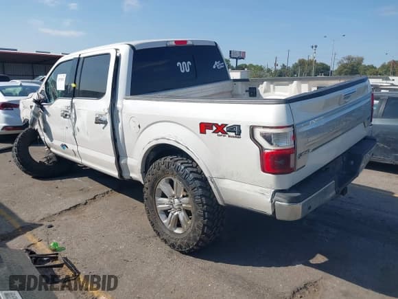 ✅ 2018 Ford F-150 XL • VIN: 1FTEW1E53JFA44104 • Lot: 43518823. Listed on IAAI with 253,121 mi. Free auction sales archive from the USA and detailed vehicle history report at DreamBid. Image 3.