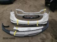 ✅ 2017 Hyundai Santa Fe 2.4L • VIN: 5XYZU3LB5HG397432 • Лот: 63165933. Опубликован ранее на Copart с пробегом 91 112 миль. Бесплатный доступ к архиву аукционных продаж из США и подробный отчёт об истории автомобиля на DreamBid. Изображение 13.