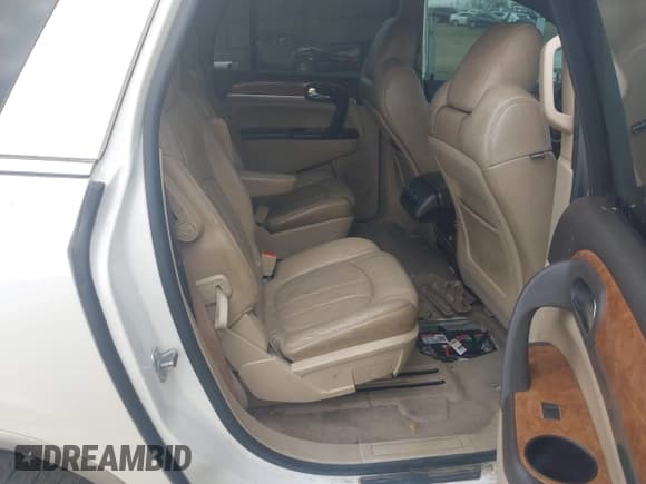 ✅ 2012 Buick Enclave Leather • VIN: 5GAKRCED2CJ109734 • Lot: 43638885. Wystawiony na IAAI z przebiegiem 212 689 mil. Bezpłatny archiwum sprzedaży aukcyjnych z USA i szczegółowy raport historii pojazdu na DreamBid. Zdjęcie 8.