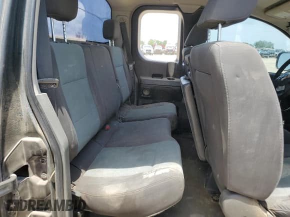 ✅ 2005 Nissan Titan XE • VIN: 1N6BA06AX5N574456 • Lot: 56887925. Wystawiony na Copart z przebiegiem 296 253 mil. Bezpłatny archiwum sprzedaży aukcyjnych z USA i szczegółowy raport historii pojazdu na DreamBid. Zdjęcie 10.