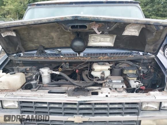 ✅ 1995 Chevrolet Chevy Van • VIN: 1GBEG25K7SF207058 • Лот: 43184636. Опубликован ранее на IAAI с пробегом 130 402 миль. Бесплатный доступ к архиву аукционных продаж из США и подробный отчёт об истории автомобиля на DreamBid. Изображение 10.