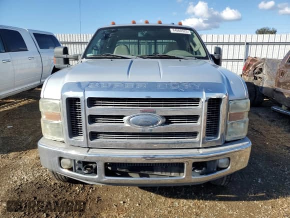 ✅ 2008 Ford F-350 XL • VIN: 1FTWW33R78EA38313 • Лот: 84060525. Опубликован ранее на Copart с пробегом Не указан. Бесплатный доступ к архиву аукционных продаж из США и подробный отчёт об истории автомобиля на DreamBid. Изображение 5.
