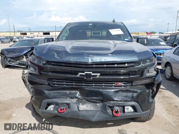 ✅ 2019 Chevrolet Silverado 1500 LT Trail Boss • VIN: 1GCPYFED4KZ427430 • Lot: 43265948. Wystawiony na IAAI z przebiegiem 124 838 mil. Bezpłatny archiwum sprzedaży aukcyjnych z USA i szczegółowy raport historii pojazdu na DreamBid. Zdjęcie 12.