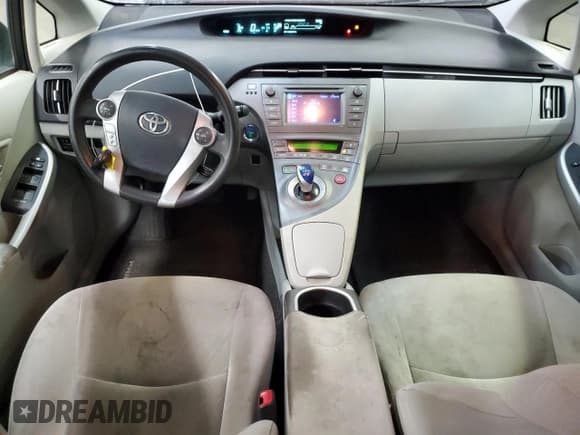 ✅ 2013 Toyota Prius Three • VIN: JTDKN3DU9D5557068 • Lot: 91429175. Listed on Copart with 238,017 mi. Free auction sales archive from the USA and detailed vehicle history report at DreamBid. Image 8.