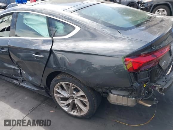 ✅ 2022 Audi A5 Sportback Premium • VIN: WAUABCF59NA009989 • Lot: 42008988. Listed on IAAI with Not provided. Free auction sales archive from the USA and detailed vehicle history report at DreamBid. Image 18.