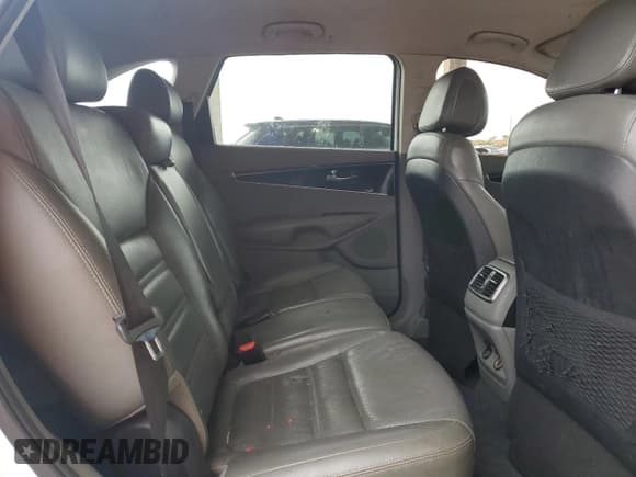 ✅ 2016 Kia Sorento EX • VIN: 5XYPHDA50GG005566 • Lot: 69760815. Wystawiony na Copart z przebiegiem 145 802 mil. Bezpłatny archiwum sprzedaży aukcyjnych z USA i szczegółowy raport historii pojazdu na DreamBid. Zdjęcie 11.