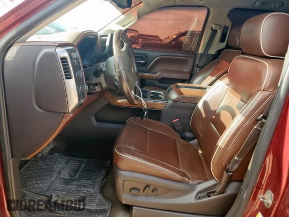 ✅ 2014 Chevrolet Silverado 1500 High Country • VIN: 3GCUKTEC5EG386949 • Лот: 62355705. Опубликован ранее на Copart с пробегом 187 463 миль. Бесплатный доступ к архиву аукционных продаж из США и подробный отчёт об истории автомобиля на DreamBid. Изображение 7.