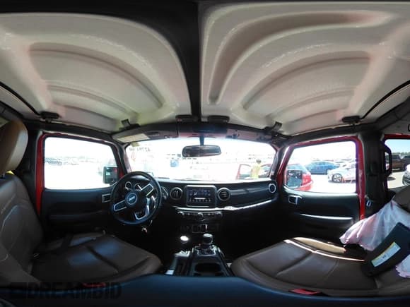 ✅ 2020 Jeep Gladiator Overland • VIN: 1C6HJTFG6LL199376 • Lot: 42794760. Listed on IAAI with 91,372 mi. Free auction sales archive from the USA and detailed vehicle history report at DreamBid. Image 18.