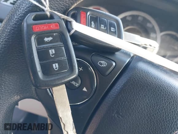 ✅ 2015 Honda Accord LX • VIN: 1HGCR2F35FA023360 • Lot: 43542918. Wystawiony na IAAI z przebiegiem 111 796 mil. Bezpłatny archiwum sprzedaży aukcyjnych z USA i szczegółowy raport historii pojazdu na DreamBid. Zdjęcie 11.