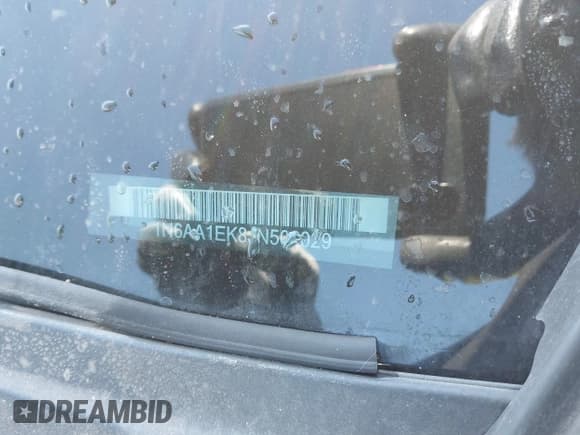 ✅ 2018 Nissan Titan SV • VIN: 1N6AA1EK8JN502029 • Lot: 41308013. Wystawiony na IAAI z przebiegiem Nie podano. Bezpłatny archiwum sprzedaży aukcyjnych z USA i szczegółowy raport historii pojazdu na DreamBid. Zdjęcie 9.