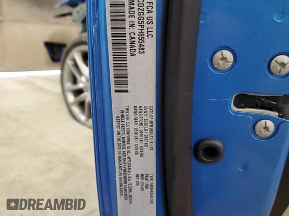 ✅ 2023 Dodge Challenger SXT • VIN: 2C3CDZGG5PH655483 • Lot: 49696144. Wystawiony na Copart z przebiegiem 1 602 mil. Bezpłatny archiwum sprzedaży aukcyjnych z USA i szczegółowy raport historii pojazdu na DreamBid. Zdjęcie 12.