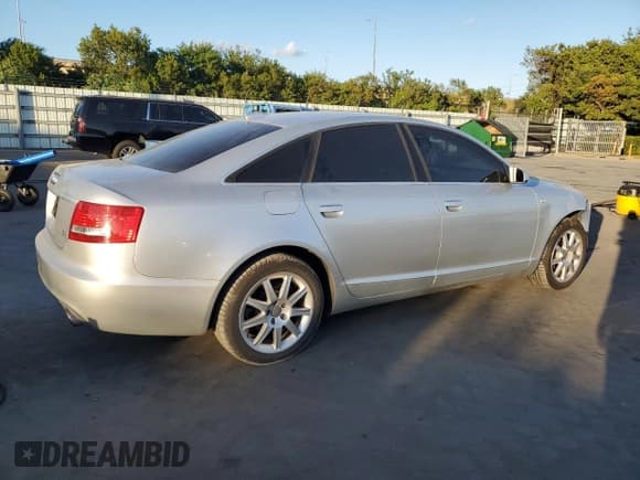 ✅ 2005 Audi A6 • VIN: WAUDT74FX5N049813 • Lot: 93858815. Wystawiony na Copart z przebiegiem 128 311 mil. Bezpłatny archiwum sprzedaży aukcyjnych z USA i szczegółowy raport historii pojazdu na DreamBid. Zdjęcie 3.