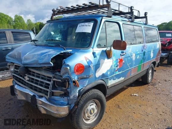 ✅ 1995 Chevrolet Chevy Van • VIN: 1GNEG25Z4SF221421 • Лот: 42003616. Опубликован ранее на IAAI с пробегом 196 007 миль. Бесплатный доступ к архиву аукционных продаж из США и подробный отчёт об истории автомобиля на DreamBid. Изображение 17.