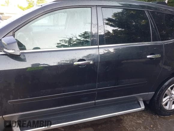 ✅ 2014 Chevrolet Traverse LT • VIN: 1GNKRHKD4EJ105842 • Lot: 42473340. Listed on IAAI with 227,954 mi. Free auction sales archive from the USA and detailed vehicle history report at DreamBid. Image 14.