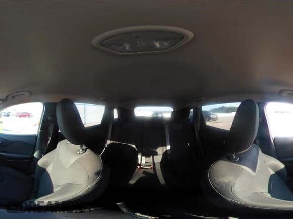 ✅ 2016 Jeep Cherokee Latitude • VIN: 1C4PJMCS8GW114674 • Lot: 42811093. Wystawiony na IAAI z przebiegiem 101 054 mil. Bezpłatny archiwum sprzedaży aukcyjnych z USA i szczegółowy raport historii pojazdu na DreamBid. Zdjęcie 18.