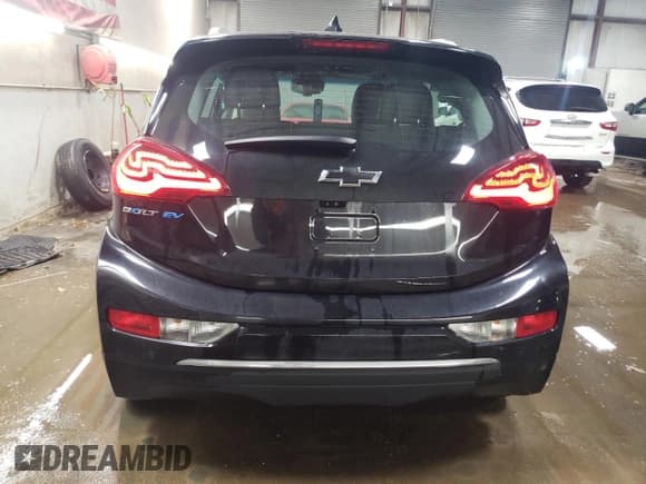 ✅ 2017 Chevrolet Bolt EV Premier • VIN: 1G1FX6S0XH4173785 • Lot: 44444125. Wystawiony na Copart z przebiegiem 75 840 mil. Bezpłatny archiwum sprzedaży aukcyjnych z USA i szczegółowy raport historii pojazdu na DreamBid. Zdjęcie 6.
