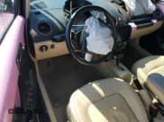 ✅ 2008 Volkswagen Beetle SE • VIN: 3VWRF31Y58M406342 • Lot: 68960145. Wystawiony na Copart z przebiegiem 149 920 mil. Bezpłatny archiwum sprzedaży aukcyjnych z USA i szczegółowy raport historii pojazdu na DreamBid. Zdjęcie 8.