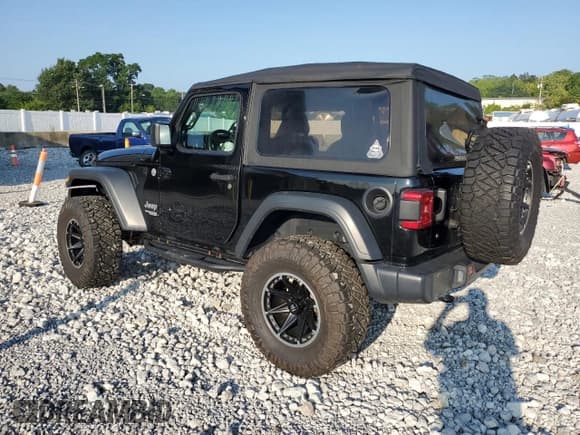 ✅ 2018 Jeep Wrangler Sport • VIN: 1C4GJXAG6JW275967 • Lot: 68440125. Listed on Copart with 36,246 mi. Free auction sales archive from the USA and detailed vehicle history report at DreamBid. Image 2.