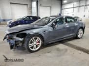 ✅ 2014 Tesla Model S 60 • VIN: 5YJSA1H15EFP49071 • Lot: 89898625. Wystawiony na Copart z przebiegiem 171 150 mil. Bezpłatny archiwum sprzedaży aukcyjnych z USA i szczegółowy raport historii pojazdu na DreamBid. Zdjęcie 1.