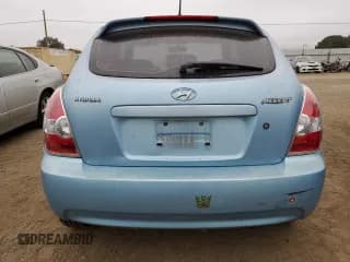 ✅ 2010 Hyundai Accent GS • VIN: KMHCM3AC4AU162134 • Lot: 75884324. Wystawiony na Copart z przebiegiem 71 212 mil. Bezpłatny archiwum sprzedaży aukcyjnych z USA i szczegółowy raport historii pojazdu na DreamBid. Zdjęcie 6.