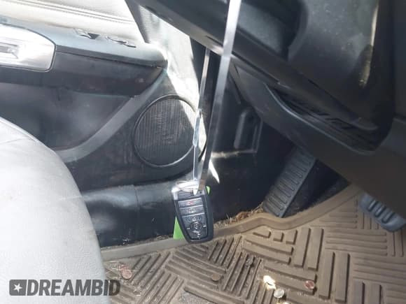 ✅ 2018 Ford Mustang EcoBoost • VIN: 1FA6P8TH1J5135309 • Lot: 43040556. Listed on IAAI with 110,357 mi. Free auction sales archive from the USA and detailed vehicle history report at DreamBid. Image 11.