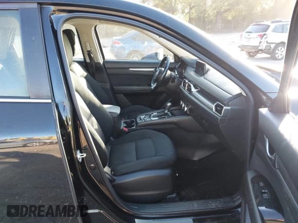 ✅ 2018 Mazda CX-5 Sport • VIN: JM3KFBBM6J0434578 • Lot: 43433925. Wystawiony na IAAI z przebiegiem 91 584 mil. Bezpłatny archiwum sprzedaży aukcyjnych z USA i szczegółowy raport historii pojazdu na DreamBid. Zdjęcie 5.