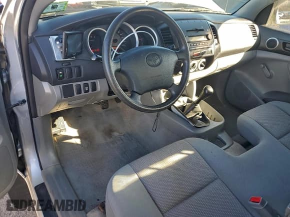 ✅ 2008 Toyota Tacoma • VIN: 5TEPX42NX8Z546407 • Lot: 95499325. Wystawiony na Copart z przebiegiem 125 198 mil. Bezpłatny archiwum sprzedaży aukcyjnych z USA i szczegółowy raport historii pojazdu na DreamBid. Zdjęcie 8.