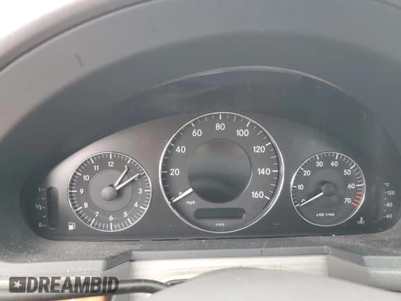 ✅ 2006 Mercedes-Benz E 350 • VIN: WDBUF56J56A784299 • Lot: 89823005. Wystawiony na Copart z przebiegiem Nie podano. Bezpłatny archiwum sprzedaży aukcyjnych z USA i szczegółowy raport historii pojazdu na DreamBid. Zdjęcie 9.