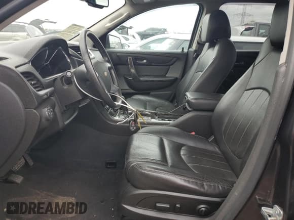 ✅ 2016 Chevrolet Traverse LTZ • VIN: 1GNKVJKD9GJ182924 • Lot: 82624905. Wystawiony na Copart z przebiegiem 97 724 mil. Bezpłatny archiwum sprzedaży aukcyjnych z USA i szczegółowy raport historii pojazdu na DreamBid. Zdjęcie 7.