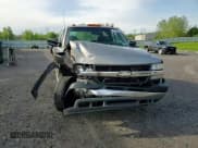 ✅ 2001 Chevrolet Silverado 2500HD LS • VIN: 1GCHC23G51F185241 • Lot: 57222815. Wystawiony na Copart z przebiegiem 144 007 mil. Bezpłatny archiwum sprzedaży aukcyjnych z USA i szczegółowy raport historii pojazdu na DreamBid. Zdjęcie 14.